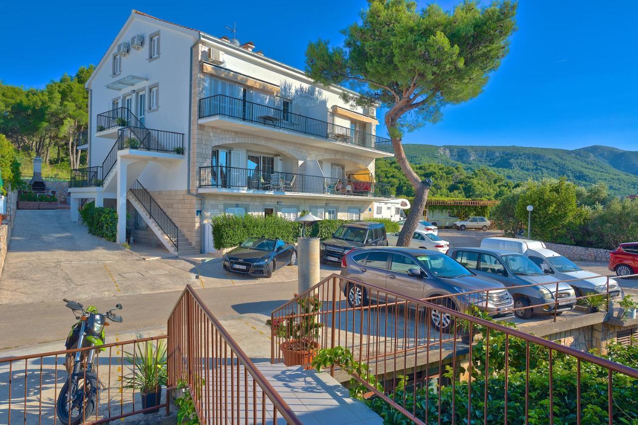 Apartments Kalina Йелса Екстериор снимка