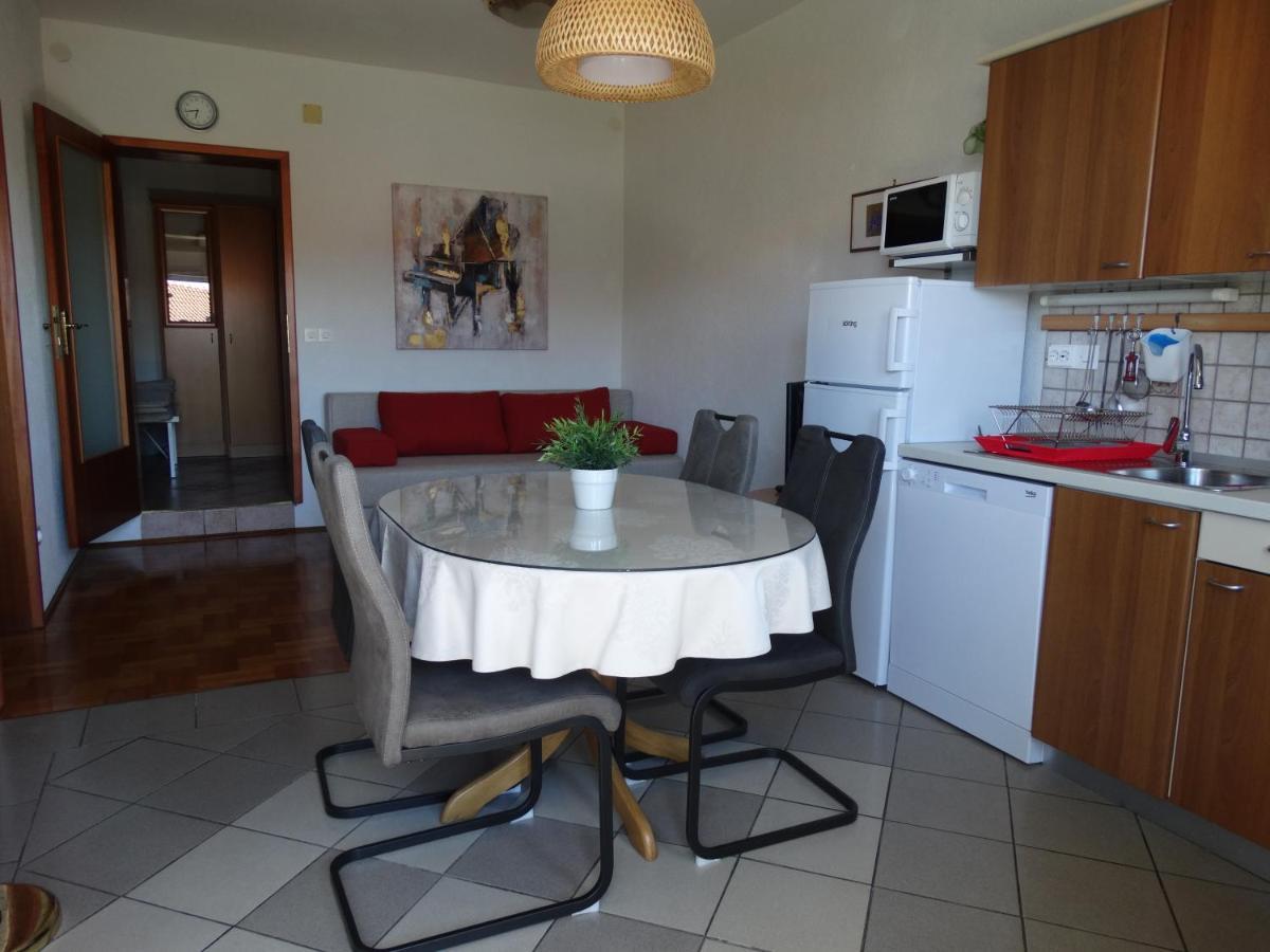 Apartments Kalina Йелса Екстериор снимка