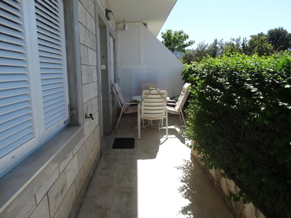 Apartments Kalina Йелса Екстериор снимка